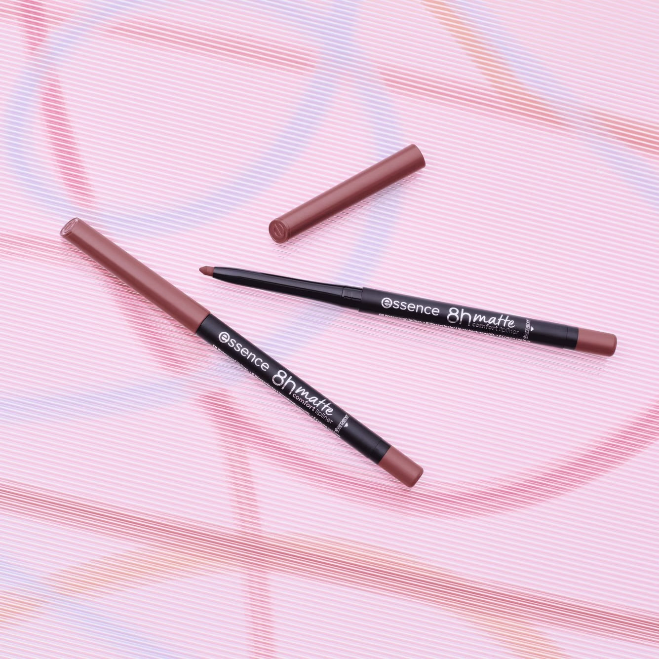 Essence 8H Matte Comfort Lip liner
