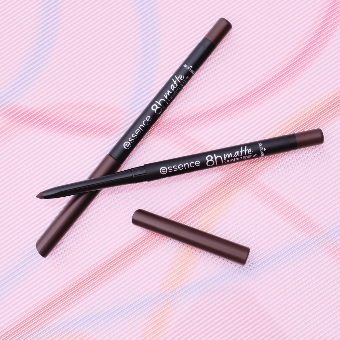 Essence 8H Matte Comfort Lip liner
