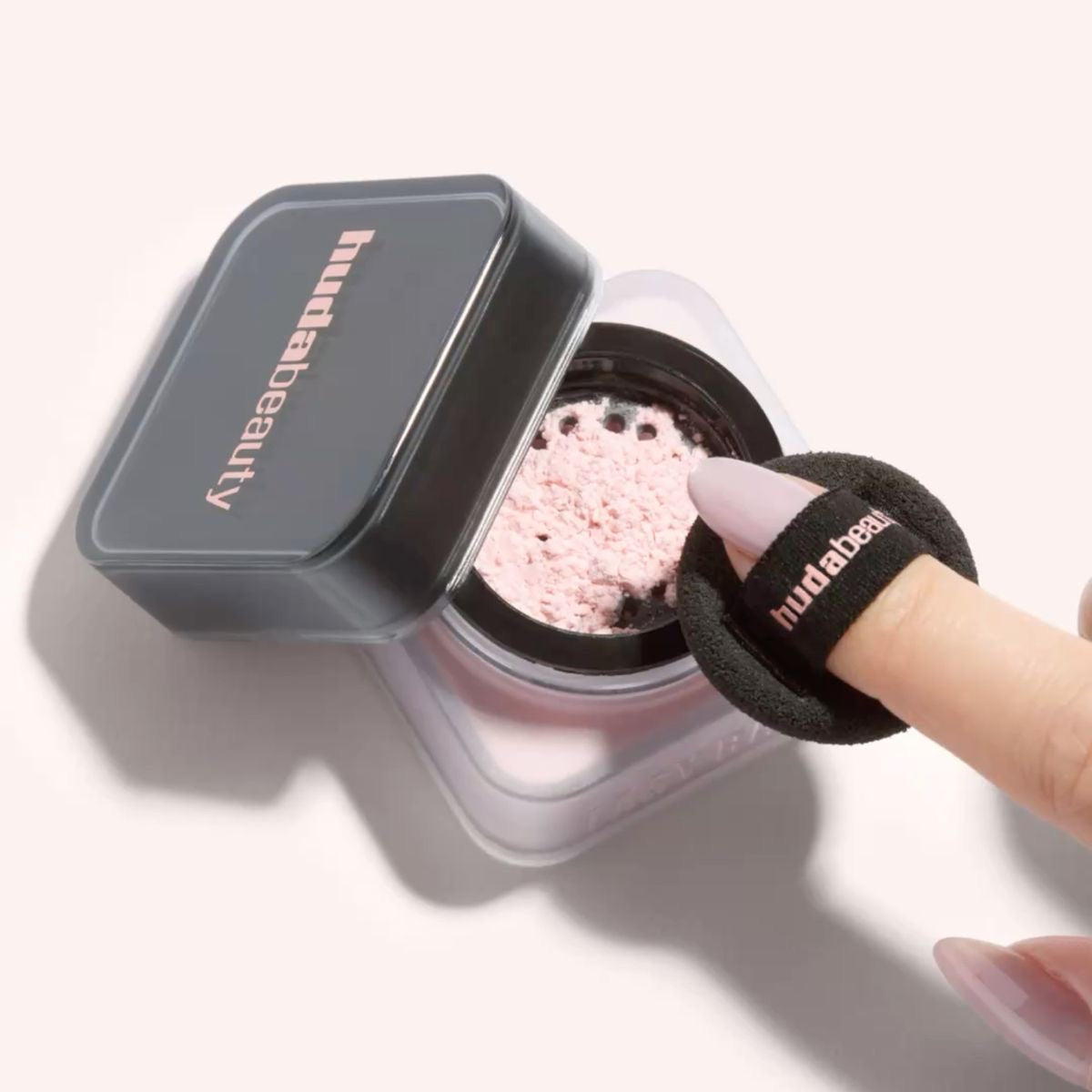 HUDA BEAUTY Baby Bake Mini Easy Bake Loose Powder