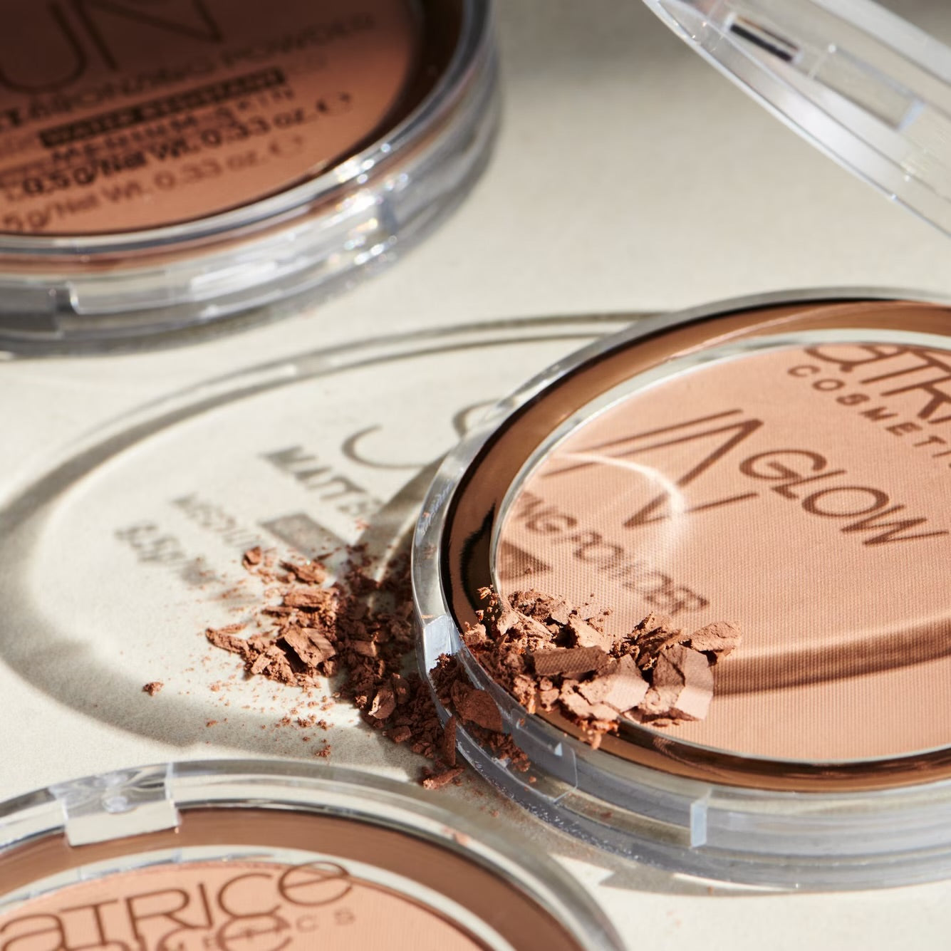 Sun Glow Matt Bronzing Powder